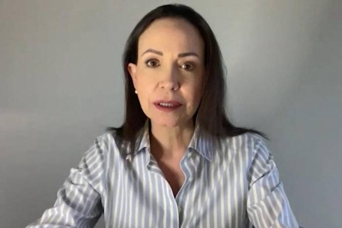 María Corina Machado, desde la clandestinidad, aseguró que Venezuela vive un momento decisivo y que “la libertad está cerca”, tras recibir el Premio Nobel de la Paz 2025. María Corina Machado, desde la clandestinidad, aseguró que Venezuela vive un momento decisivo y que “la libertad está cerca”, tras recibir el Premio Nobel de la Paz 2025.