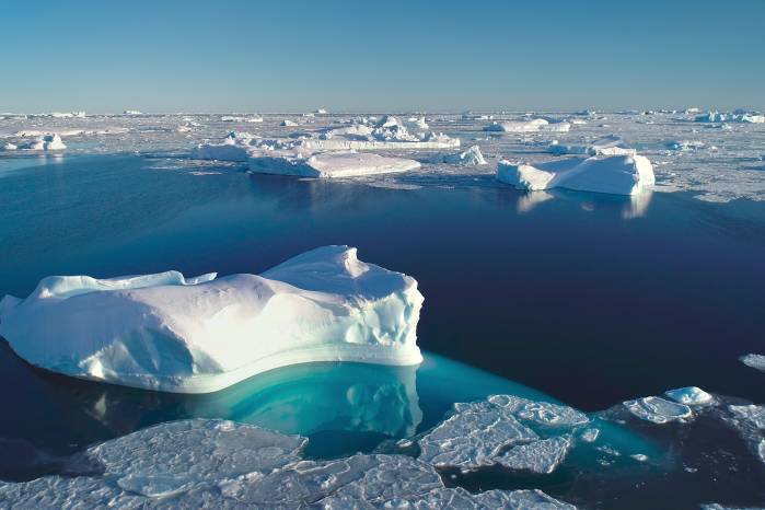 En nueve de los últimos diez años los glaciares han tenido el mayor de los retrocesos. En nueve de los últimos diez años los glaciares han tenido el mayor de los retrocesos.