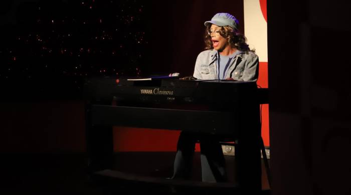 Lolita StarFi$h interpreta a Kelsi Nielsen Lolita StarFi$h interpreta a Kelsi Nielsen