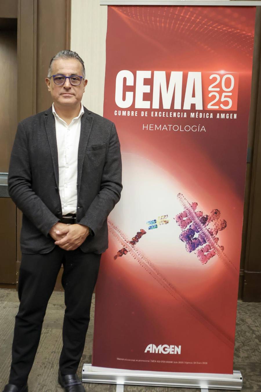 El oncólogo pediatra Alberto Olaya, habla durante una entrevista para EFE en la decimosegunda edición de la Cumbre de Excelencia Médica Amgen. El oncólogo pediatra Alberto Olaya, habla durante una entrevista para EFE en la decimosegunda edición de la Cumbre de Excelencia Médica Amgen.