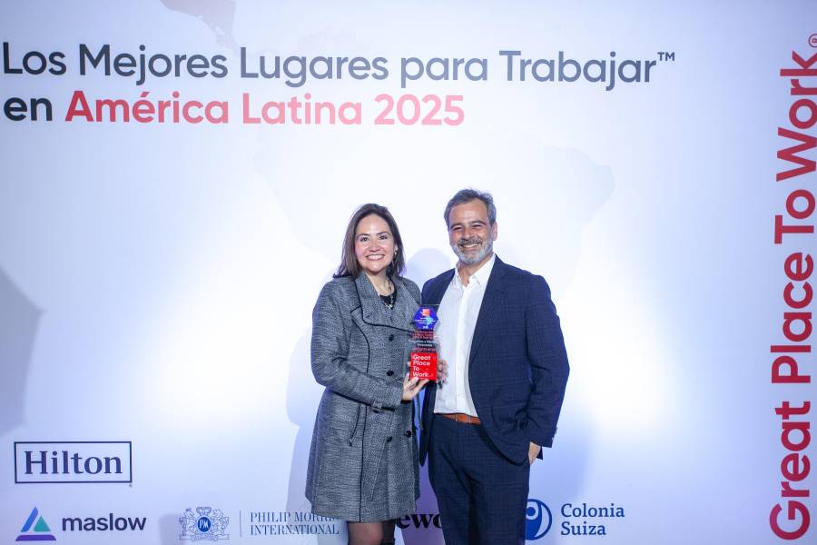 Con este reconocimiento, The Santa Maria, a Luxury Collection Hotel & Golf Resort reafirma su compromiso de mantener una cultura laboral excepcional. Con este reconocimiento, The Santa Maria, a Luxury Collection Hotel & Golf Resort reafirma su compromiso de mantener una cultura laboral excepcional.