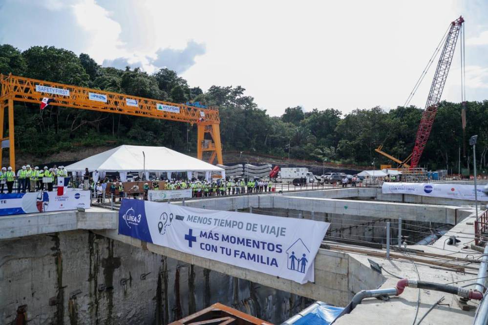 Los trabajos comenzaron en Farfán. Los trabajos comenzaron en Farfán.