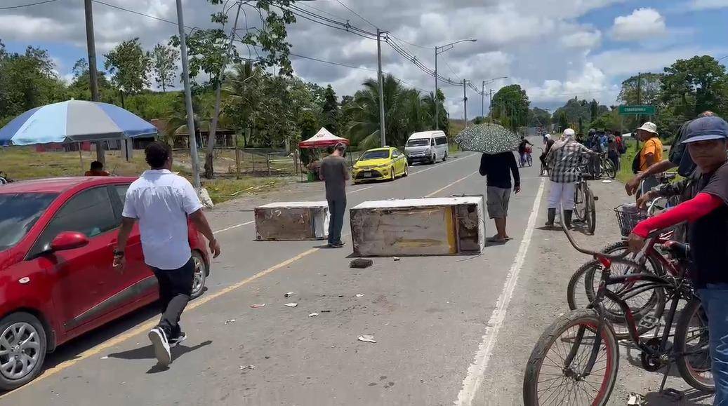 Crisis en Bocas del Toro | A&uacute;n no hay fecha confirmada para reuni&oacute;n entre bananeros y diputados