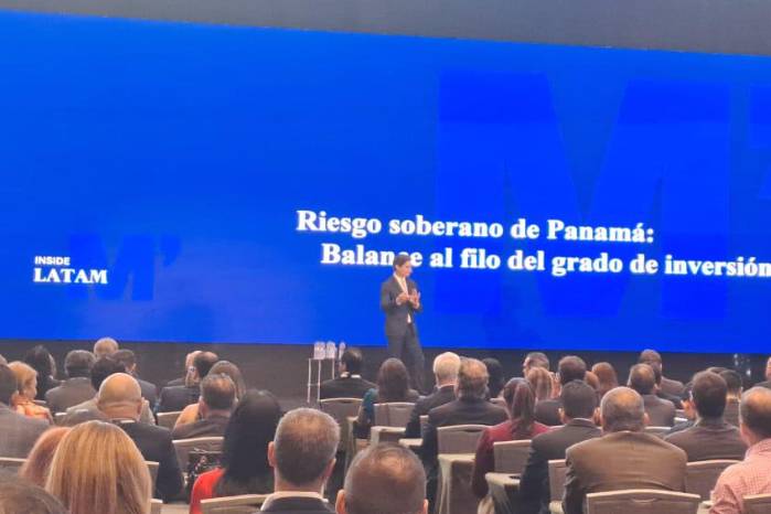 Con un 2025 de mayores movimientos legales, Merino expresó que Moodys Raiting se encuentra monitoreando la implementación de la agenda de reformas de la Caja de Seguro Social.