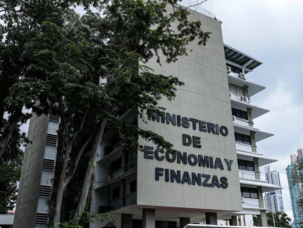 MEF adjudica $102.79 millones en subasta de Letras del Tesoro