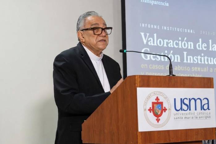 ’Nos duele profundamente el sufrimiento que han vivido’, dijo Ulloa.