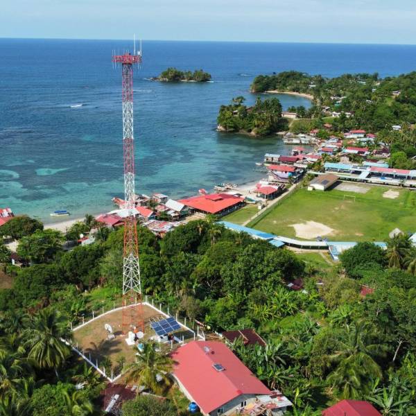 Distrito de Kusapín se conecta a la red LTE de +Móvil