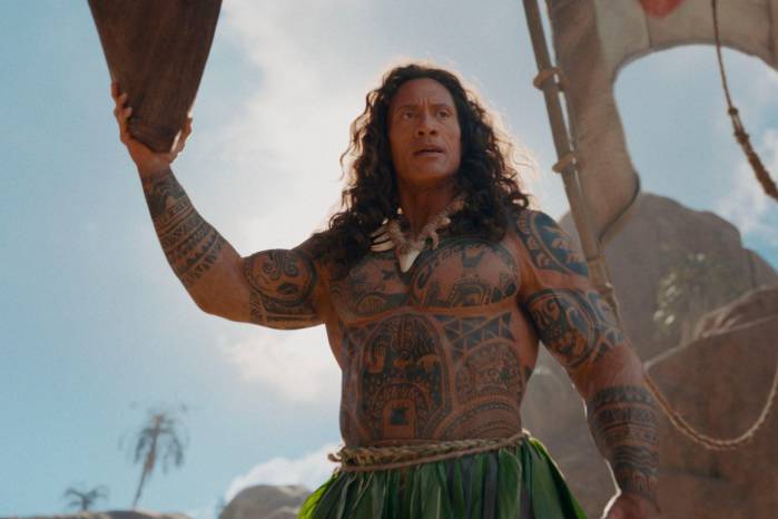 Dwayne Johnson, descendiente de raíces polinesias, es el vínculo actoral entre la película animada de 2016 con esta nueva versión.