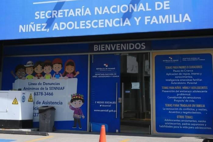 Carles de Arango solicitó a la directora general de la Senniaf, Lilibeth Cárdenas, un informe detallado sobre posibles casos de niñas de 8 y 9 años.