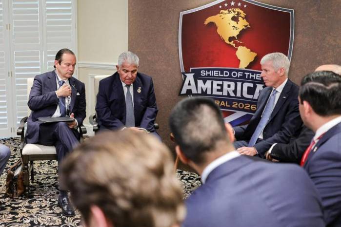 El secretario de Energía, Chris Wright, y su equipo de trabajo se reunió con la delegación panameña.