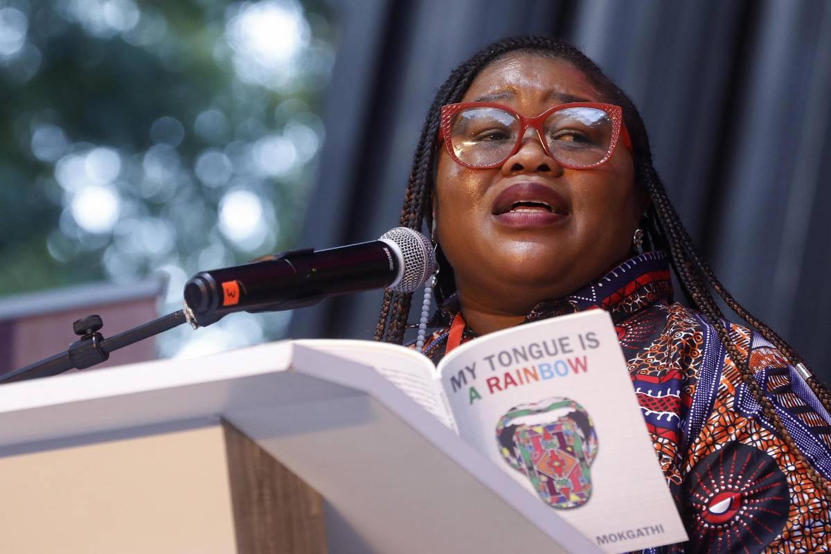 La poes&iacute;a muestra su vigoroso renacer en inicio del Festival Internacional en Medell&iacute;n