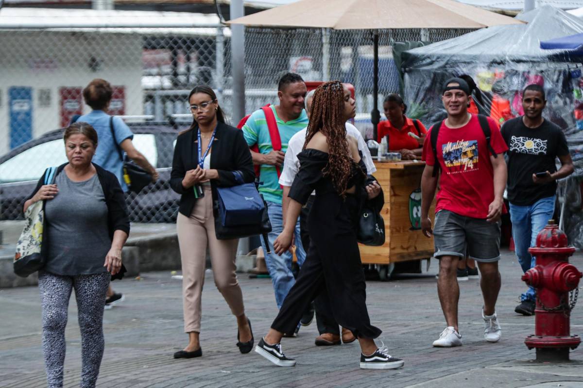  Economistas advierten de que Panam&aacute; est&aacute; &lsquo;al borde de una crisis&rsquo; por el aumento del desempleo