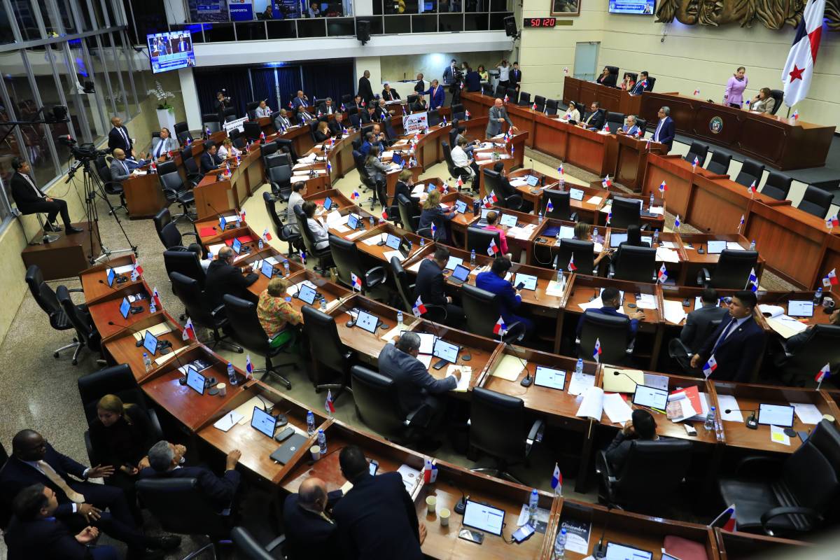 Pleno reanuda segundo debate de las reformas a la CSS
