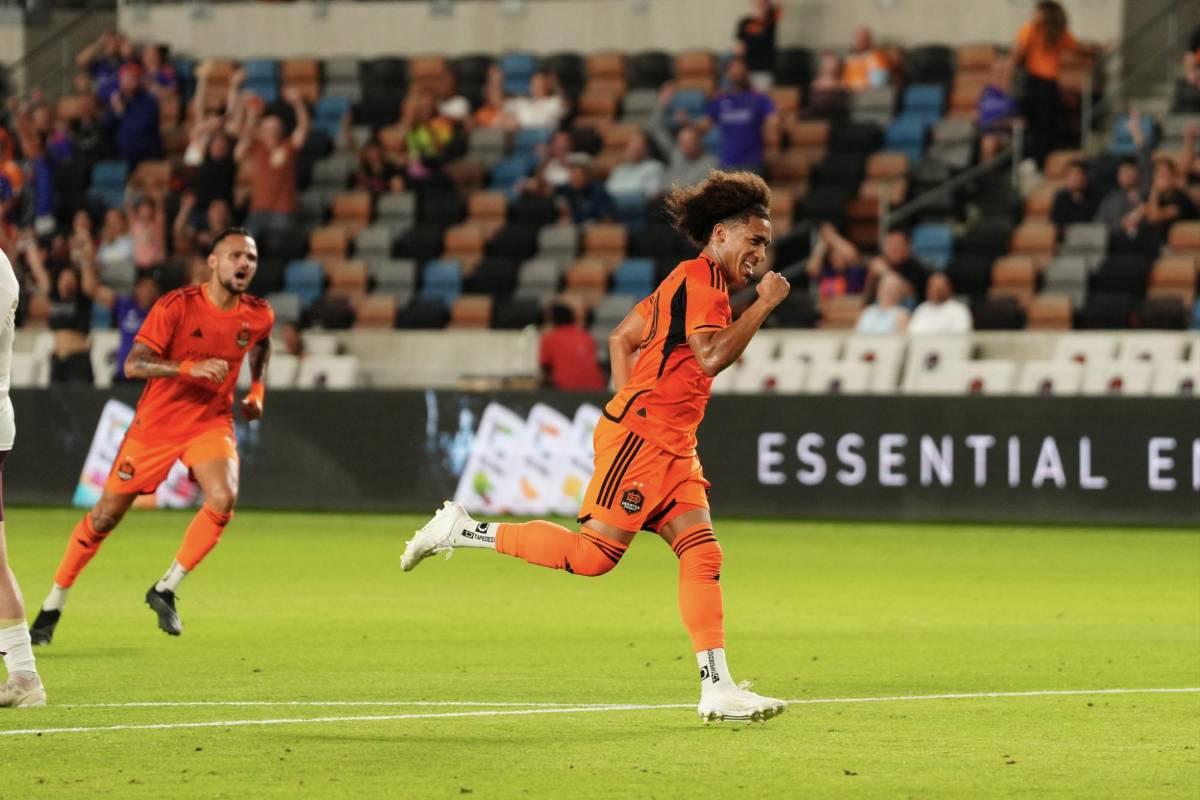 Adalberto Carrasquilla es el Jugador del A&ntilde;o de la Concacaf