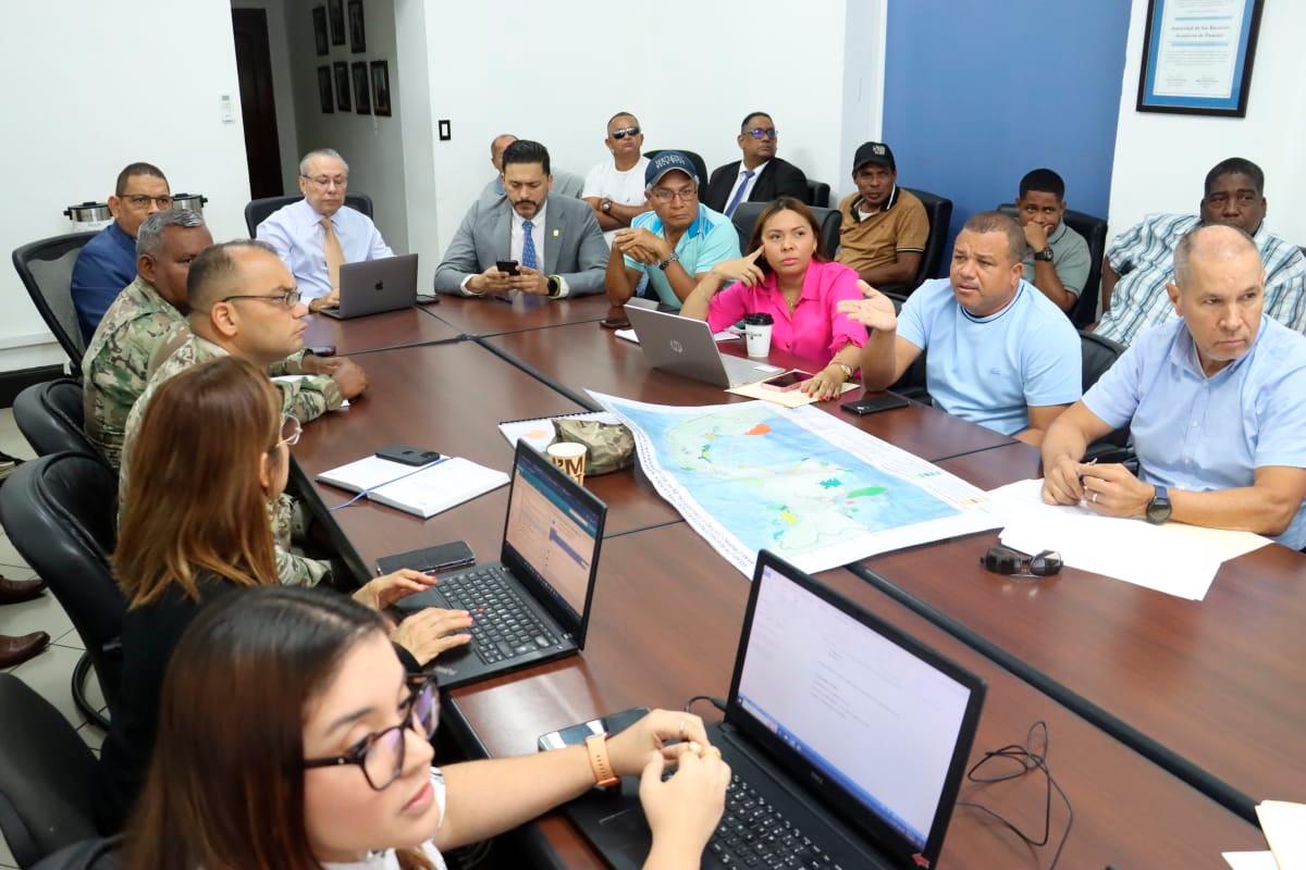 Revisan borrador de reglamentaci&oacute;n para la pesquer&iacute;a nacional