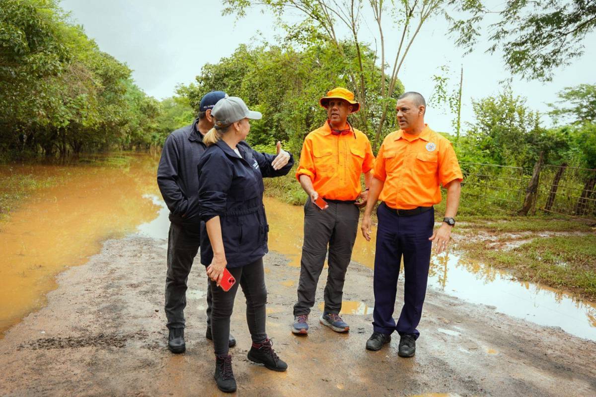 Siguen revisiones de rescate y ayuda en puntos afectados por lluvias