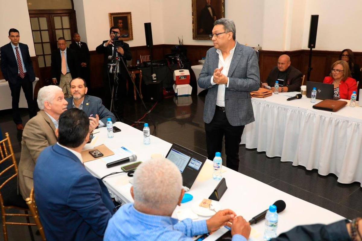 Gabinete aprobará hoy reformas a la CSS para enviarlas a la Asamblea Gabinete aprobará hoy reformas a la CSS para enviarlas a la Asamblea