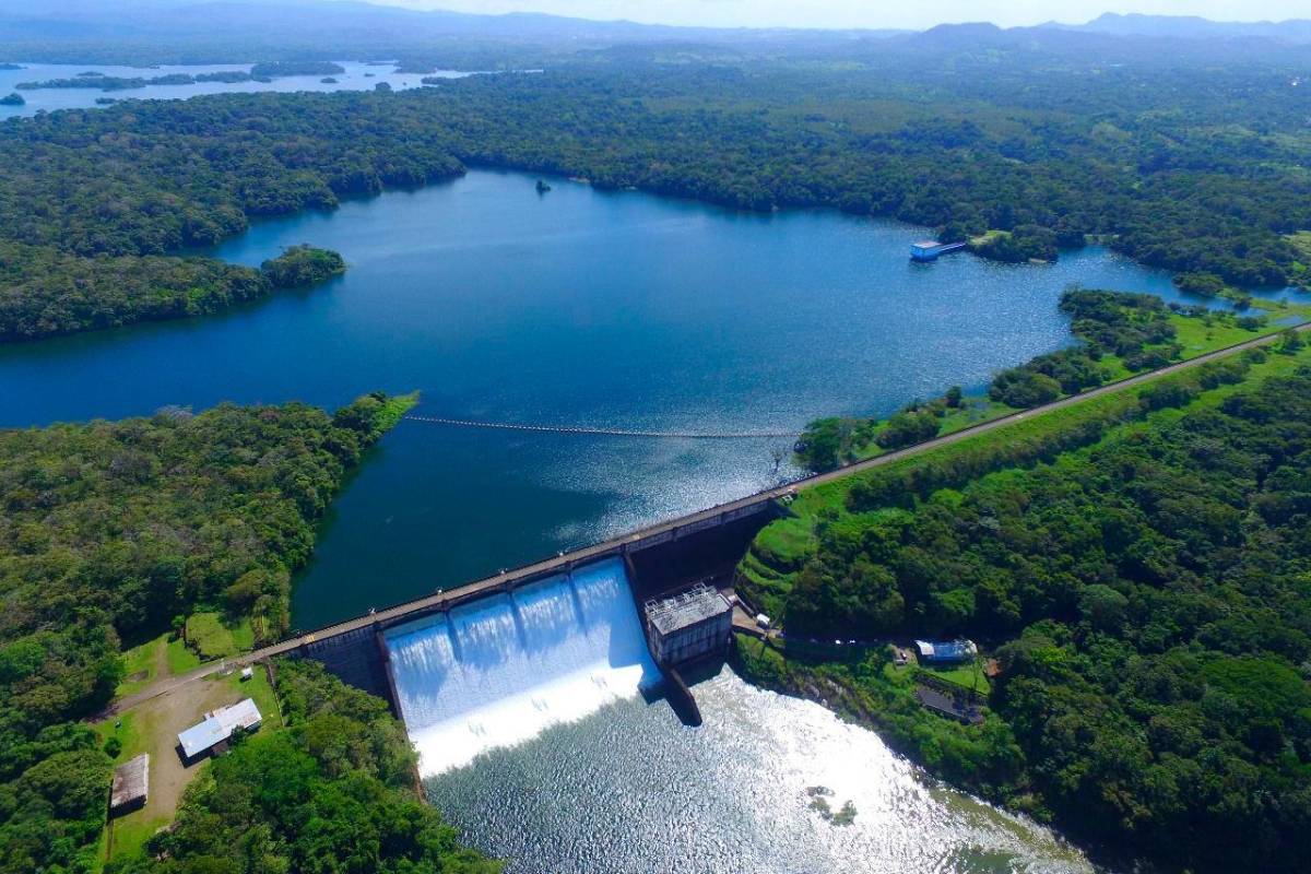 Canal de Panam&aacute; inicia control de inundaciones 2024-2025