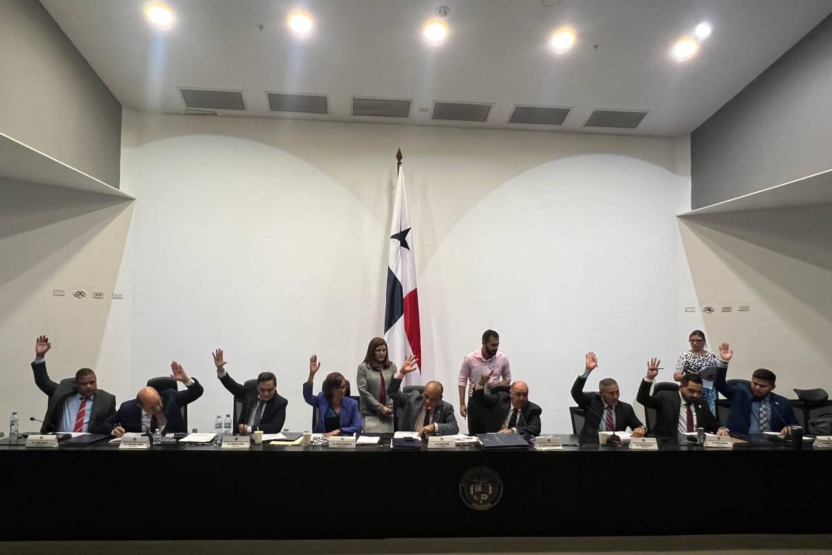 Administradoras de Inversi&oacute;n solo podr&aacute;n gestionar hasta un 10% del Fondo de Reserva de la CSS