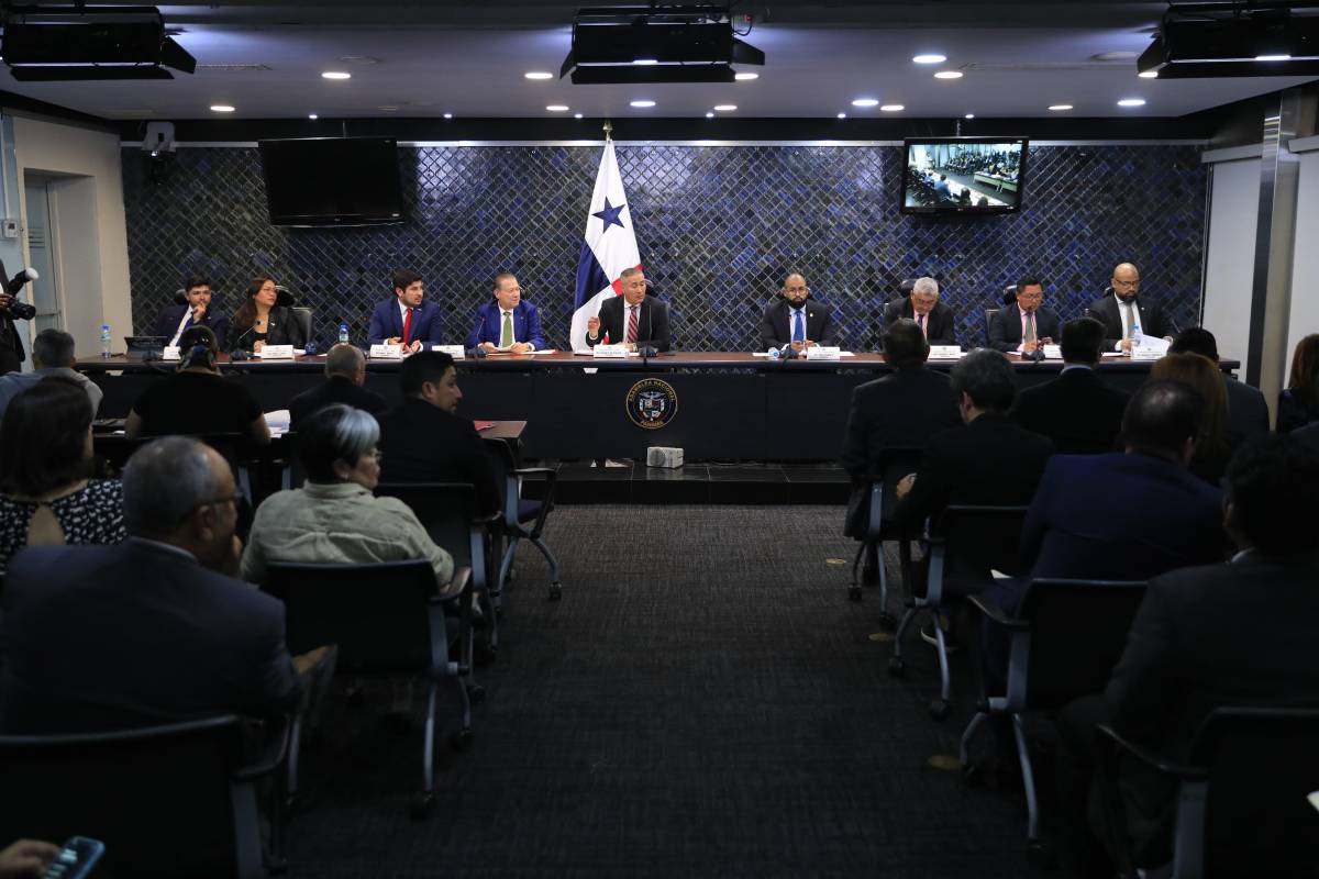Comisi&oacute;n de Econom&iacute;a aprueba en primer debate suspensi&oacute;n de ley de inter&eacute;s preferencial