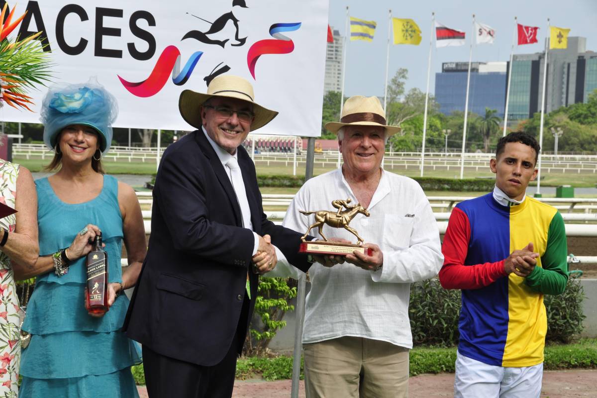 &lsquo;Abuelito Mambo&rsquo; gana por distanciamiento el Handicap The &lsquo;Goodwood Gallop&rsquo;