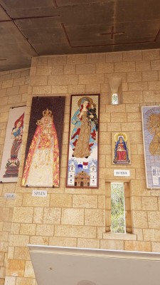Santa María la Antigua entronizada en Nazaret