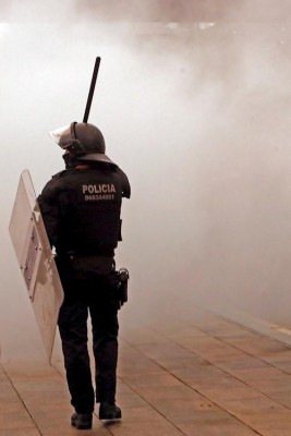 Activistas independentistas intentan paralizar el Aeropuerto de Barcelona
