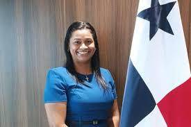 Directora encargada de la Senniaf, en al menos tres denuncias