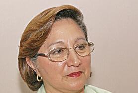 Elia López de Tulipano. Docente jubilada Miembro del Consejo de la Concertación Nacional para el Desarrollo, y forma parte del Foro de Mujeres de los Partidos Políticos. Es profesora jubilada.