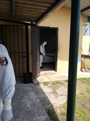 Personal del Senafront llevó a cabo la fumigación y desinfección de todas las áreas de los centros de cumplimiento.