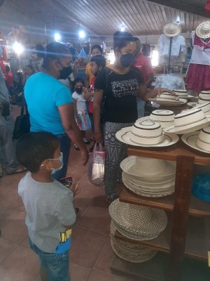 Panameños ultiman detalles para 'chanearse' en las fiestas patrias