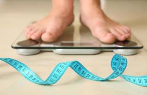 Algunos defienden que las prácticas de Skinny Tok enseñan sobre la alimentación intuitiva y la disciplina en el entrenamiento mientras otros piensan que la tendencia promueve desórdenes alimentarios.