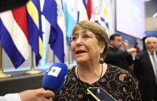 Michelle Bachelet, hoy en el I Encuentro Internacional Diálogos para el Desarrollo del Banco de Desarrollo de América Latina y el Caribe (CAF).