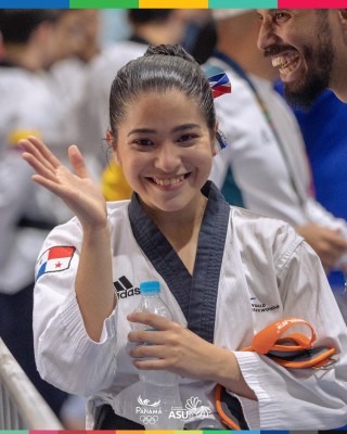 Daniela Rodríguez, atleta panameña gana medalla de oro en los XII Juegos Suramericanos.