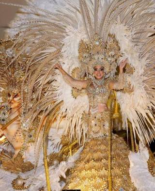 Carnaval lleno de lujo y esplendor