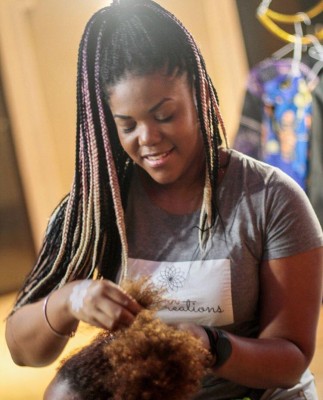 Portar las trenzas representa reino, estatus y arte