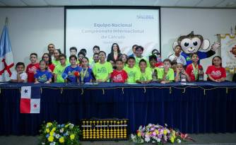 Parte del equipo panameño que estará en el Campeonato Mundial de Aritmética Mental.