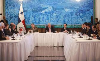 La intención del presidente es consultar en agosto y septiembre con diversos sectores vinculados a la CSS.