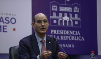El ministro de Economía y Finanzas, Felipe Chapman.