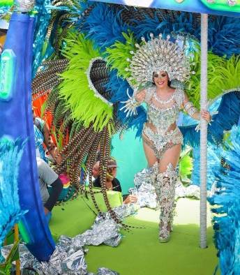 Carnaval lleno de lujo y esplendor