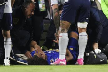 Hasta el momento, Pumas no ha emitido un parte médico oficial sobre la gravedad de la lesión ni sobre el tiempo estimado de recuperación del volante canalero.