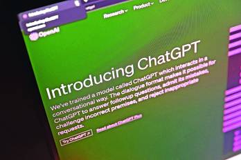 Imagen de archivo de una pantalla con el sitio web ChatGPT de OpenAI.