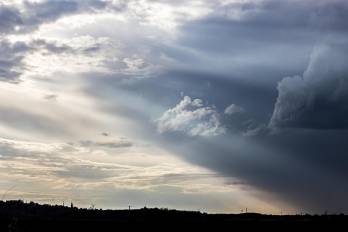 En la jornada vespertina, las lluvias incrementarán su intensidad a niveles de moderados a fuertes