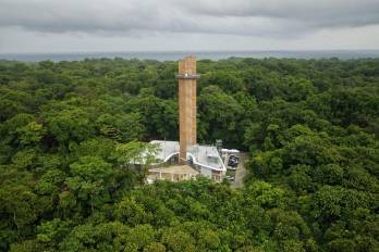 Fotografía cedida por la Presidencia de Panamá que muestra el Centro de Visitantes del Parque Nacional y Castillo de San Lorenzo El Real de Chagres.
