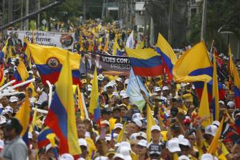 Abelardo de la Espriella e Iván Cepeda disputan una segunda vuelta que definirá el rumbo político de Colombia.