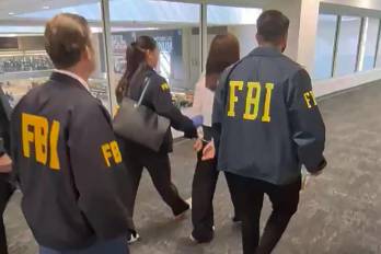 La presunta espía fue arrestada este lunes en el Aeropuerto Internacional de Los Ángeles (California).