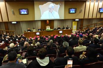 La encíclica fue presentada en Ciudad del Vaticano ante un público integrado por cardenales, científicos informáticos, periodistas y diplomáticos.
