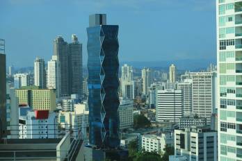 Panamá busca atraer a inversionistas con sus ventajas competitivas en el comercio.