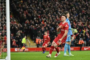 El jugador del Liverpool, Diogo Jota celebrando un gol.