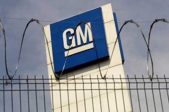 Fotografía de archivo del logo de General Motors.